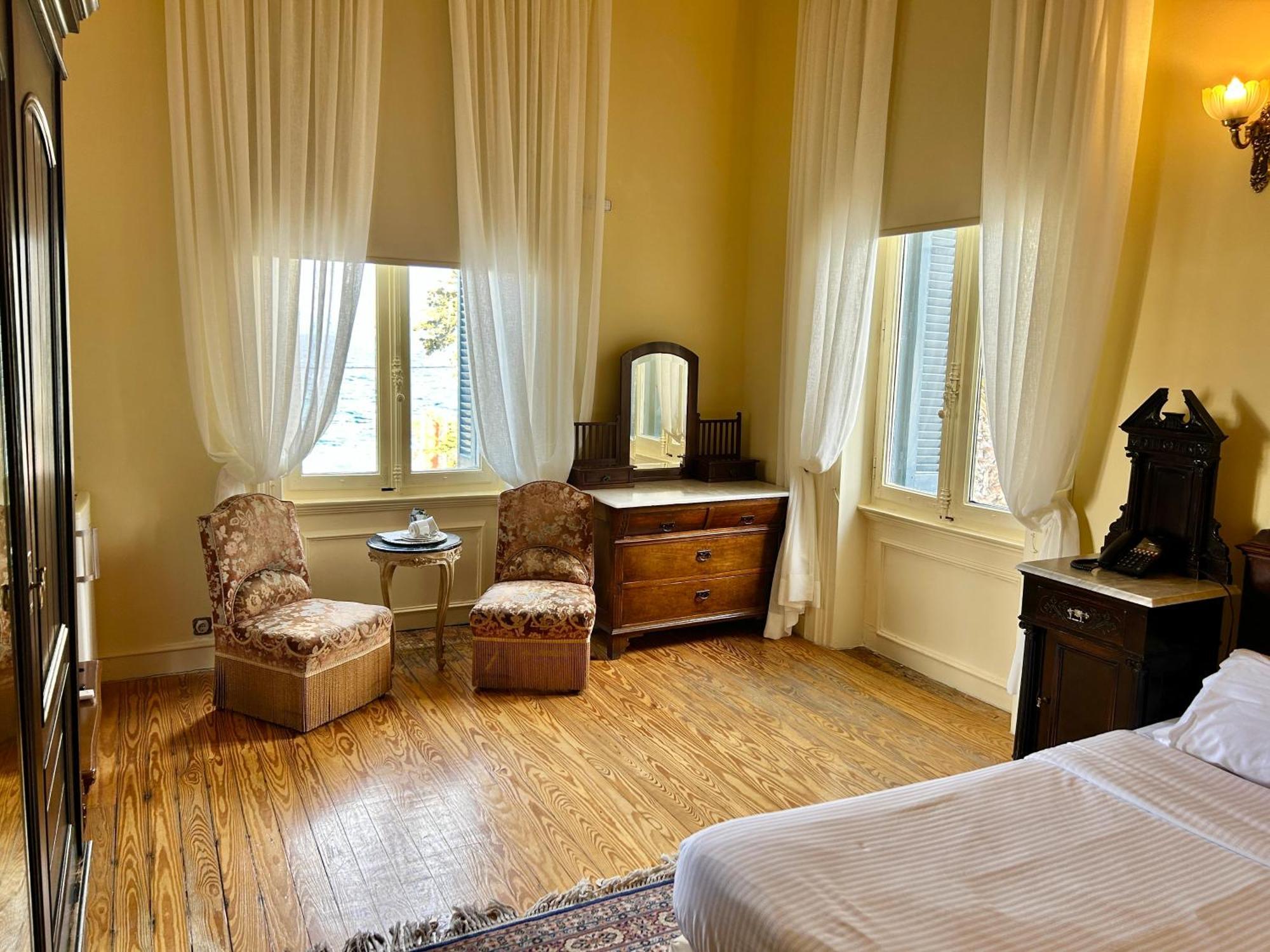 The Loriet Aparthotel Mytilene